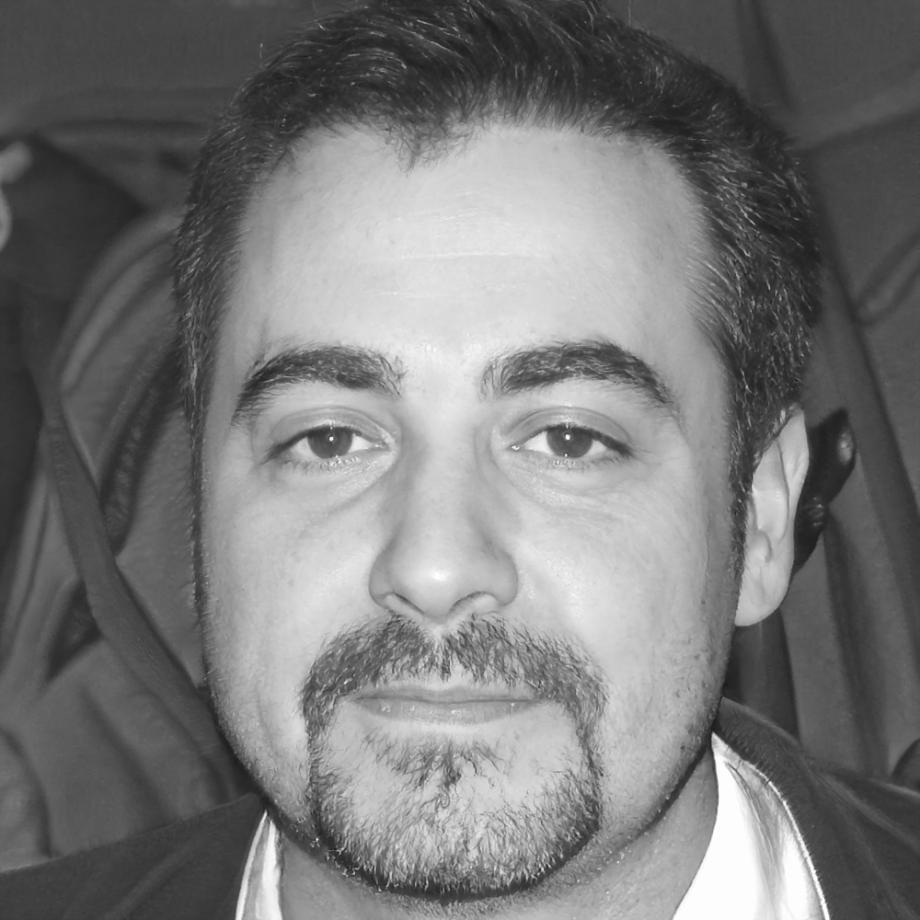 Víctor Aldana instructor de estrategia SEO